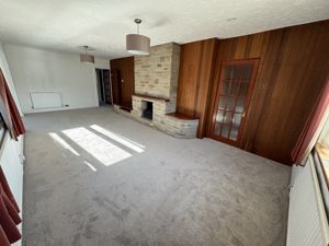Living Room - click for photo gallery